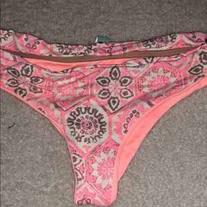 Maaji reversible bottom